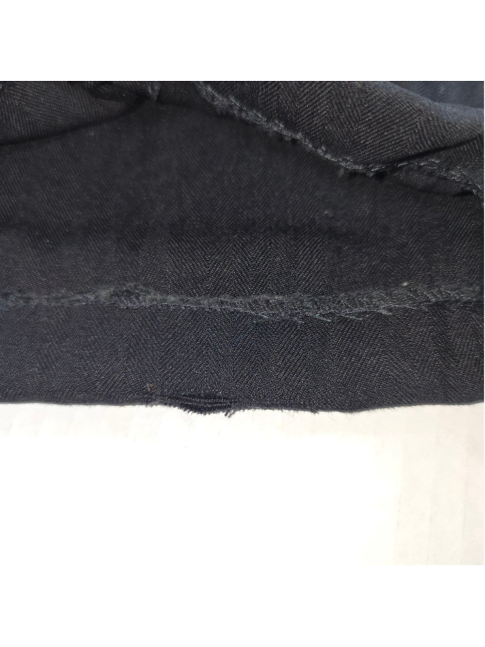 Tommy Bahama 100% Silk Black Pleated Cuffed Dress Pants Mens 38 - Picture 9 of 9